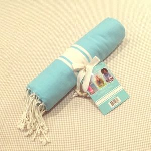 NWT Fouta multipurpose towel 36”x72”